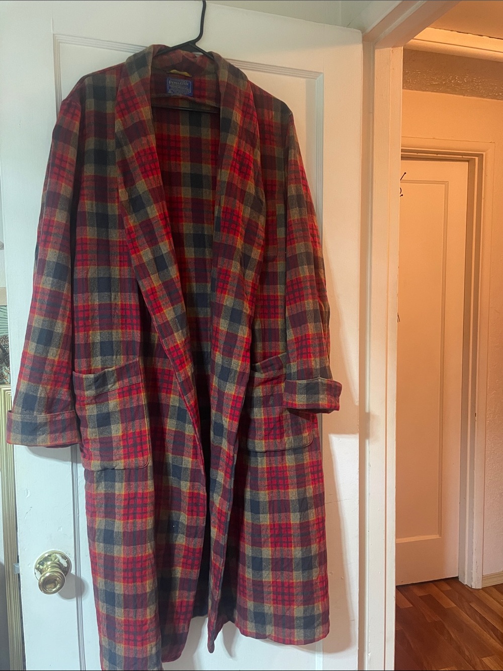 Pendleton Red and Gray Plaid Wool Robe - Picture 5 of 5